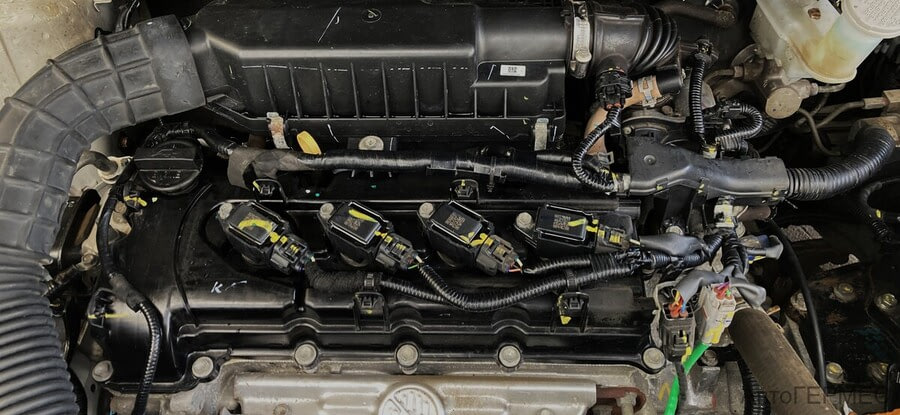 Фото SUZUKI Ertiga II Рестайлинг с пробегом | №17 Фото SUZUKI Ertiga II Рестайлинг с пробегом | №17