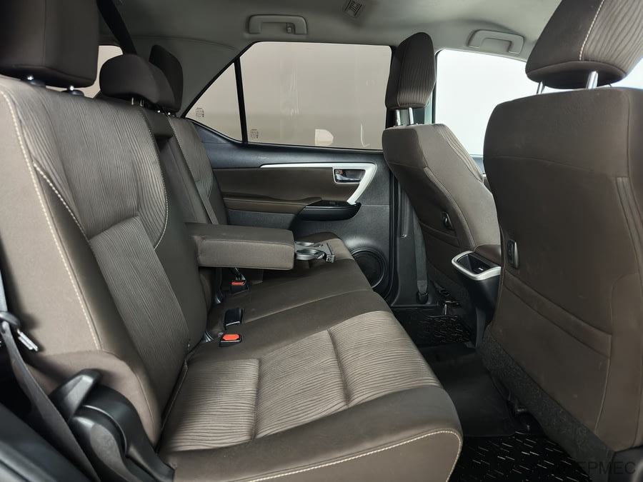 Фото TOYOTA Fortuner II с пробегом | №13 Фото TOYOTA Fortuner II с пробегом | №13