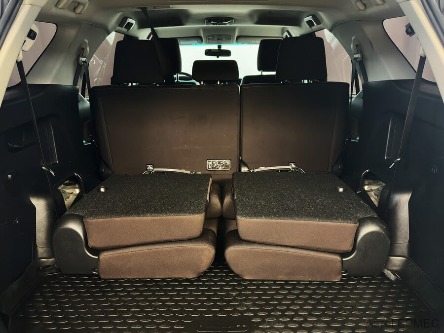 Фото TOYOTA Fortuner II с пробегом | №15 Фото TOYOTA Fortuner II с пробегом | №15
