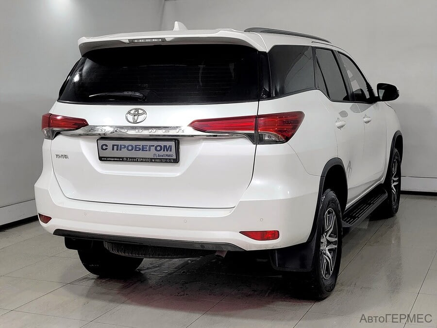Фото TOYOTA Fortuner II Рестайлинг с пробегом | №4 Фото TOYOTA Fortuner II Рестайлинг с пробегом | №4