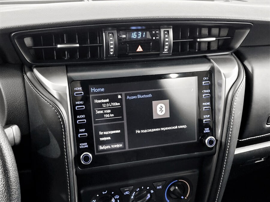 Фото TOYOTA Fortuner II Рестайлинг с пробегом | №7 Фото TOYOTA Fortuner II Рестайлинг с пробегом | №7