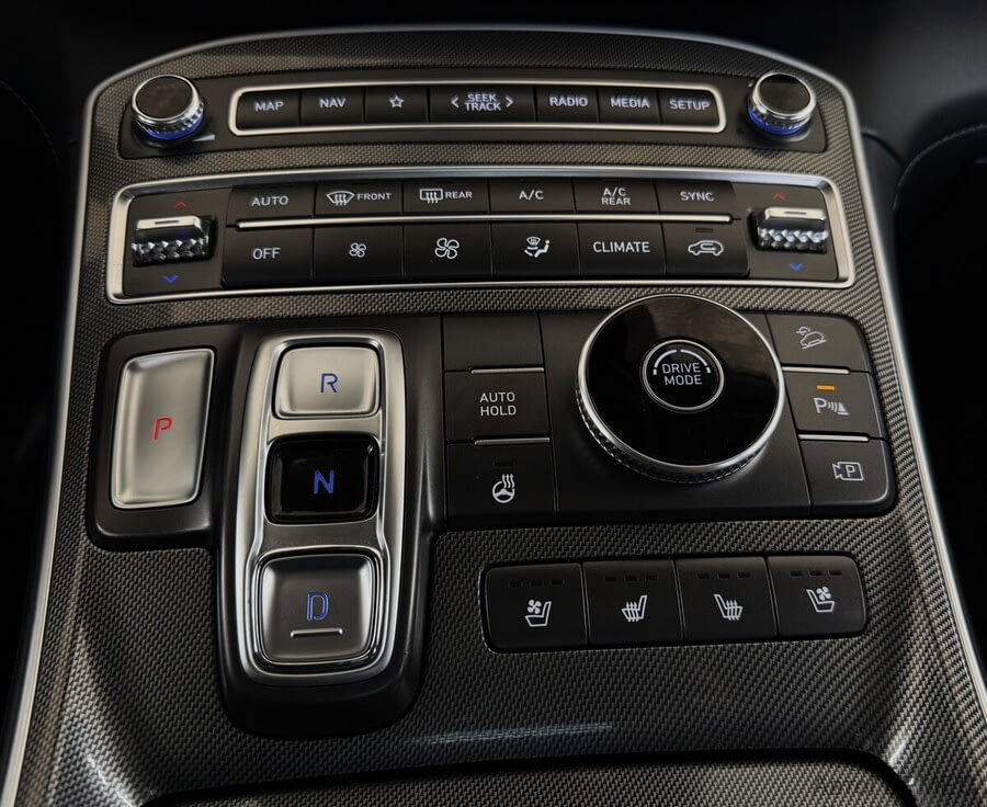 Фото HYUNDAI Santa Fe IV Рестайлинг с пробегом | №9 Фото HYUNDAI Santa Fe IV Рестайлинг с пробегом | №9