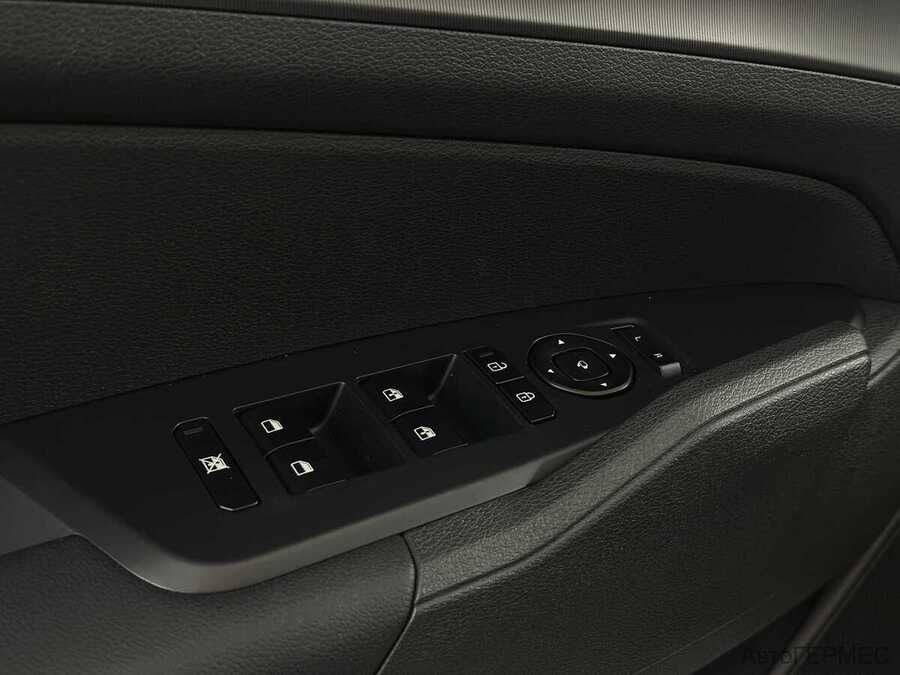 Фото Kia Sportage V Рестайлинг с пробегом | №9