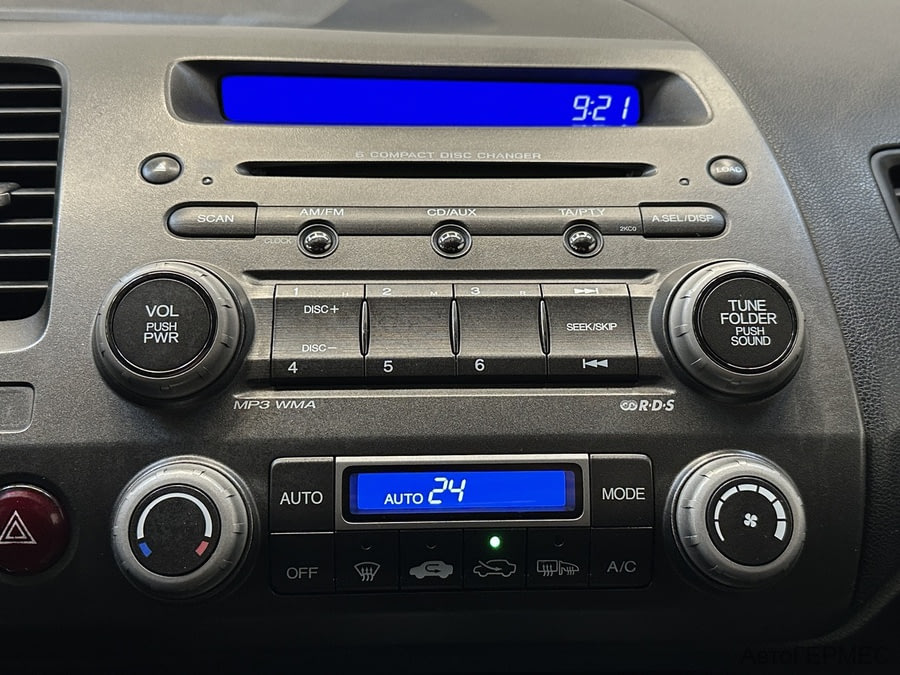 Фото Honda Civic VIII Рестайлинг с пробегом | №7