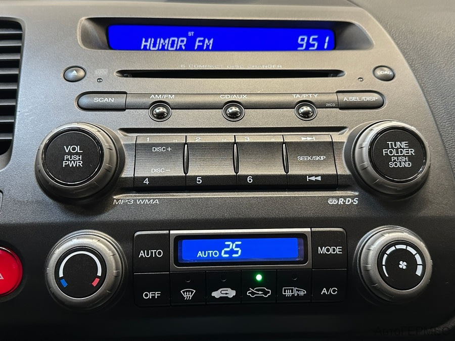 Фото Honda Civic VIII Рестайлинг с пробегом | №7