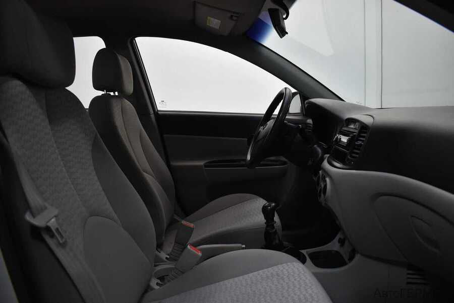 Фото HYUNDAI Verna II с пробегом | №11