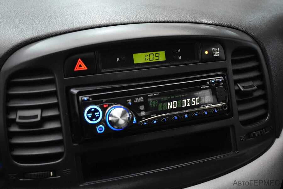 Фото HYUNDAI Verna II с пробегом | №8