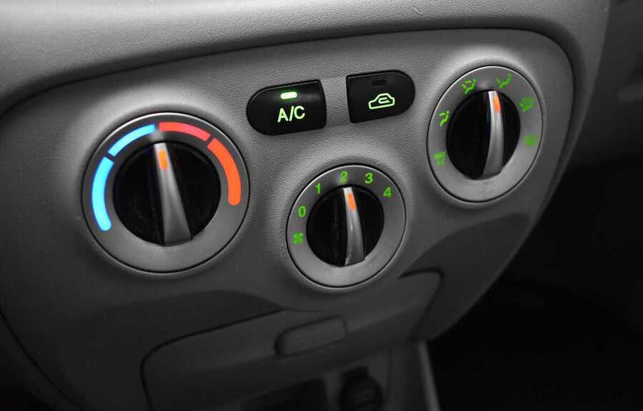 Фото HYUNDAI Verna II с пробегом | №7