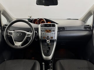 Фото TOYOTA Verso I с пробегом