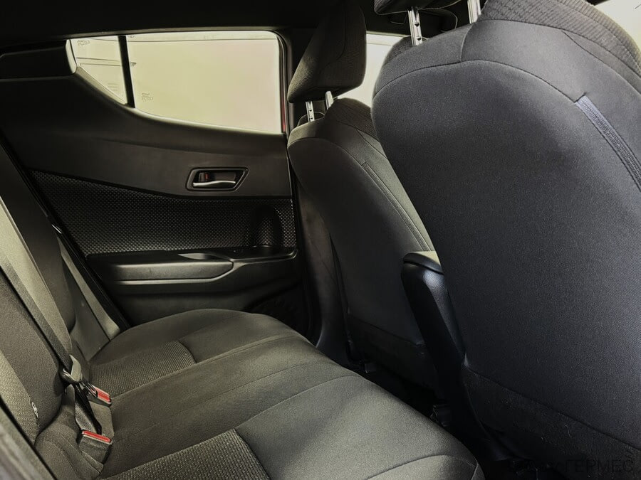 Фото TOYOTA C-Hr I с пробегом | №13