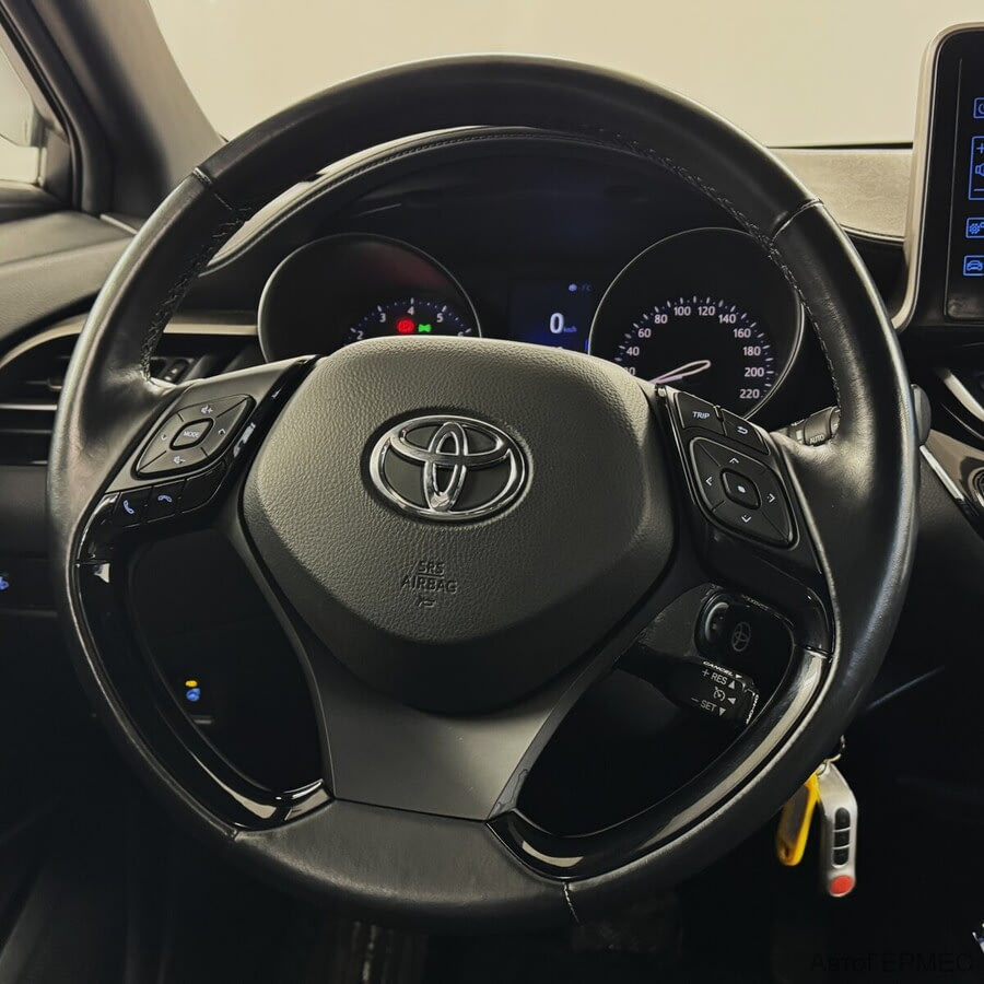 Фото TOYOTA C-Hr I с пробегом | №9