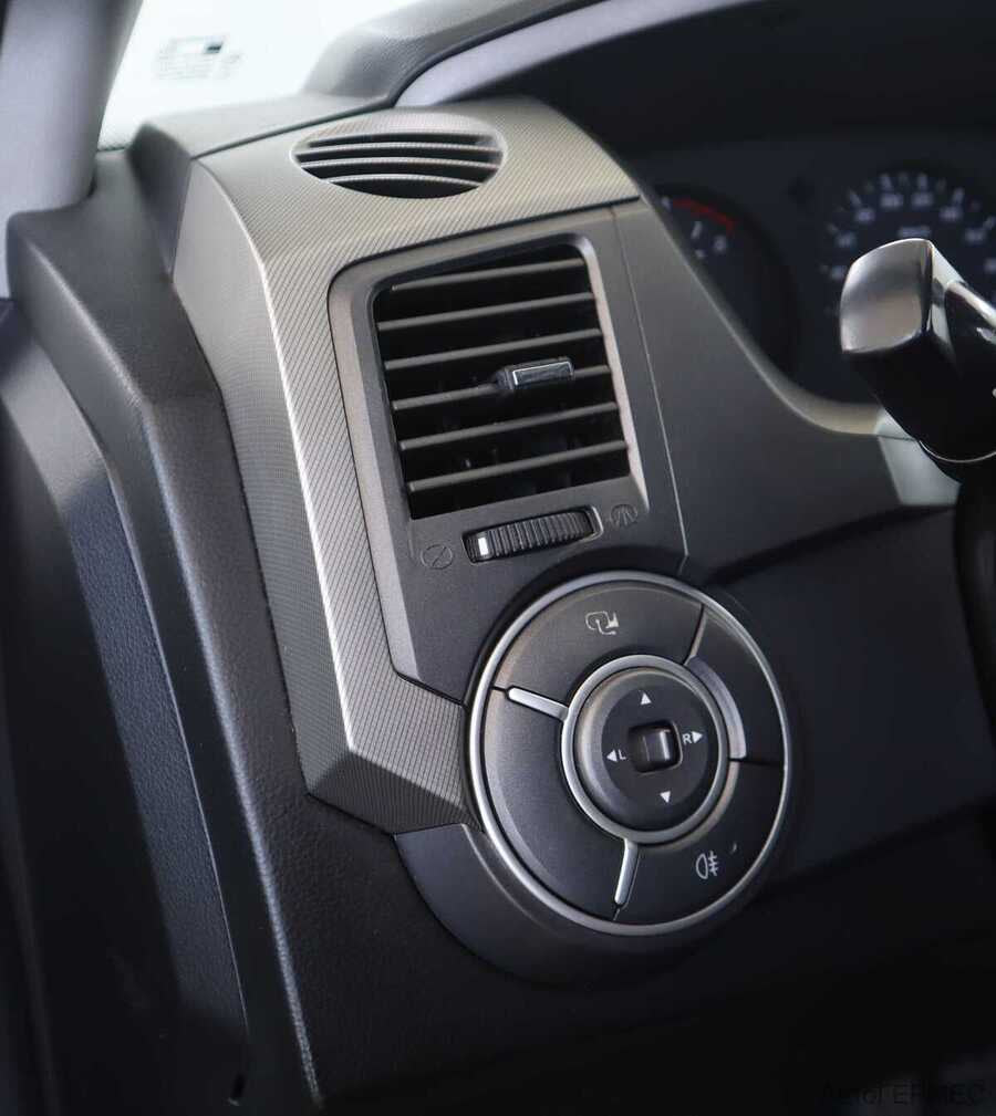 Фото SsangYong Kyron I Рестайлинг с пробегом | №8 Фото SsangYong Kyron I Рестайлинг с пробегом | №8