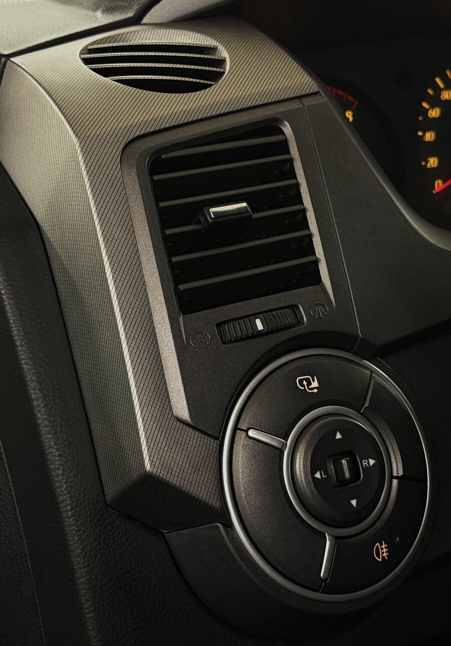 Фото SsangYong Kyron I Рестайлинг с пробегом | №8