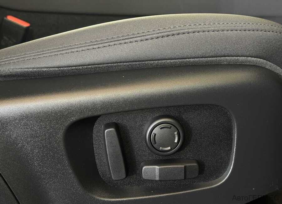 Фото LAND ROVER Discovery Sport I Рестайлинг с пробегом | №14