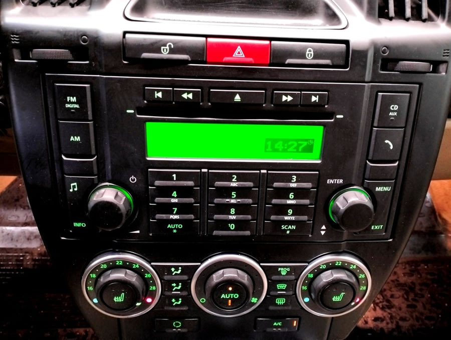 Фото LAND ROVER Freelander II Рестайлинг с пробегом | №7 Фото LAND ROVER Freelander II Рестайлинг с пробегом | №7