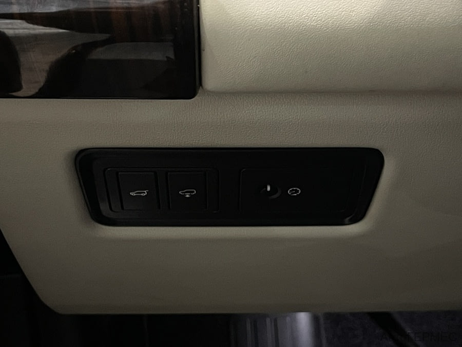 Фото LAND ROVER Range Rover IV с пробегом | №11