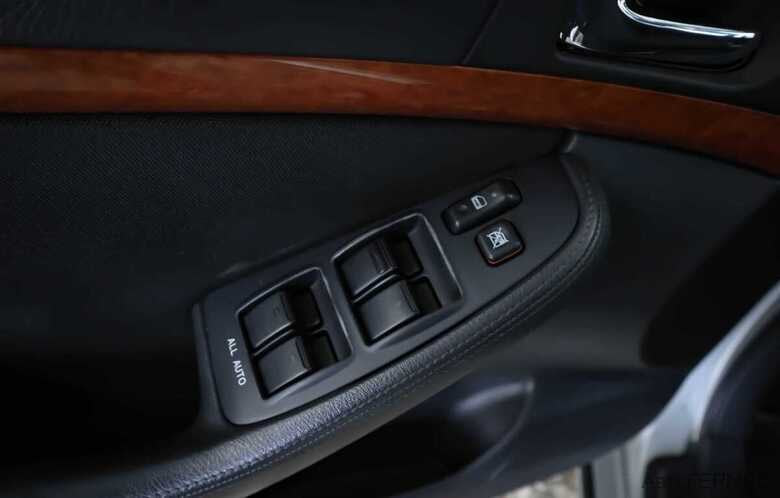 Фото TOYOTA Avensis II Рестайлинг с пробегом