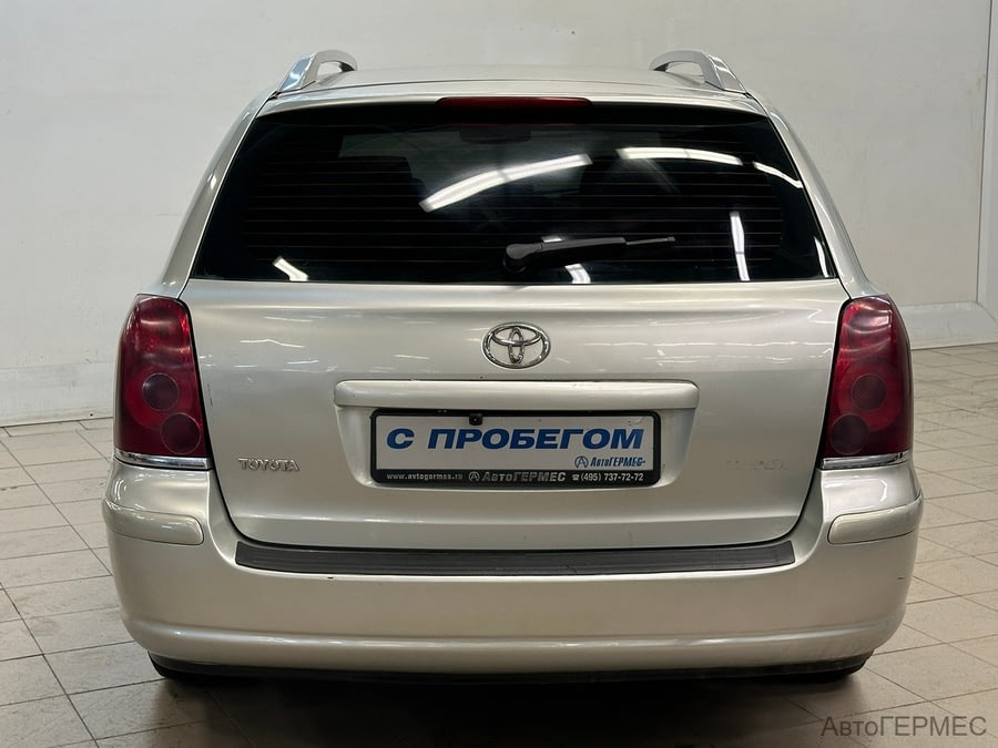 Фото TOYOTA Avensis II Рестайлинг с пробегом | №3