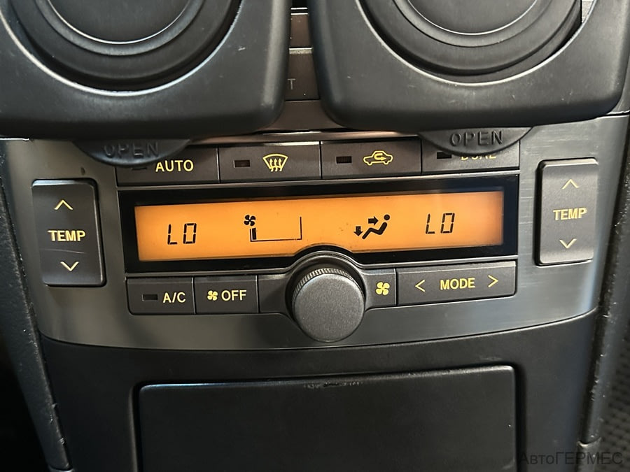 Фото TOYOTA Avensis II Рестайлинг с пробегом | №7