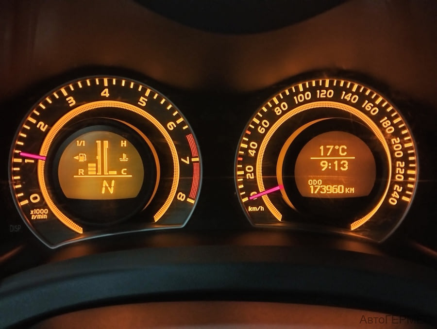 Фото TOYOTA Auris I с пробегом | №6