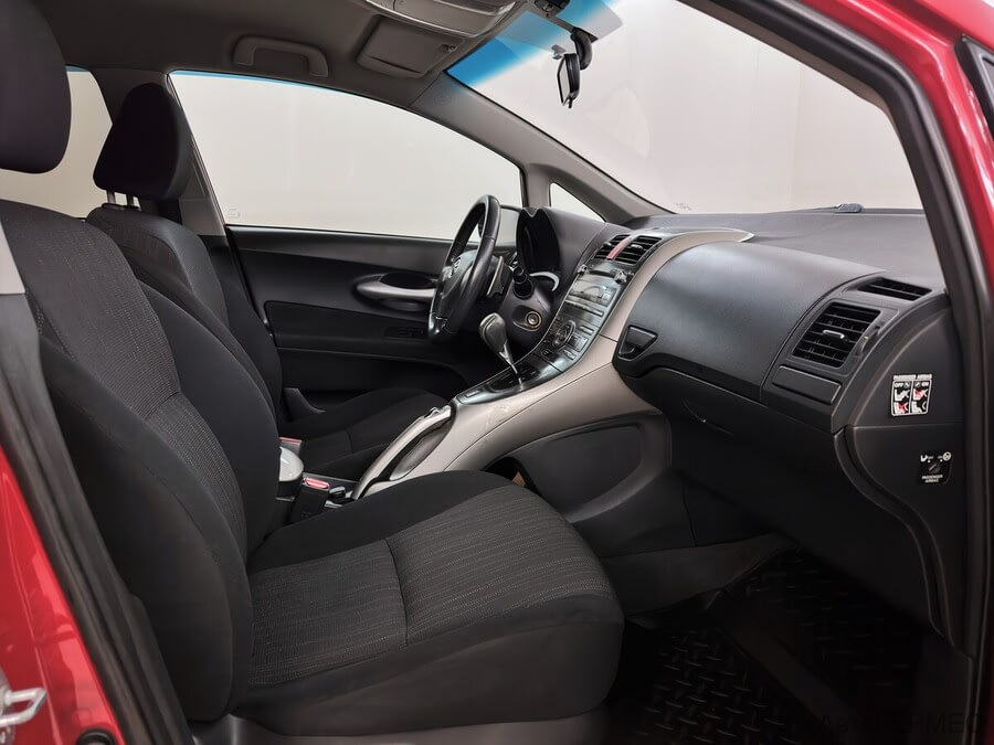 Фото TOYOTA Auris I с пробегом | №10