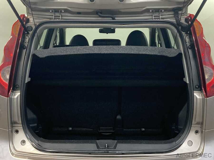 Фото NISSAN Note I Рестайлинг с пробегом | №13 Фото NISSAN Note I Рестайлинг с пробегом | №13