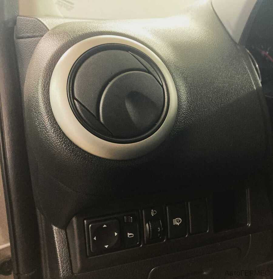 Фото NISSAN Note I Рестайлинг с пробегом | №9 Фото NISSAN Note I Рестайлинг с пробегом | №9