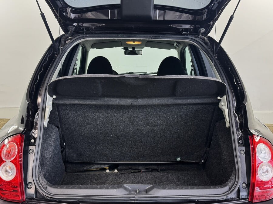 Фото NISSAN Micra III (K12) с пробегом | №12 Фото NISSAN Micra III (K12) с пробегом | №12