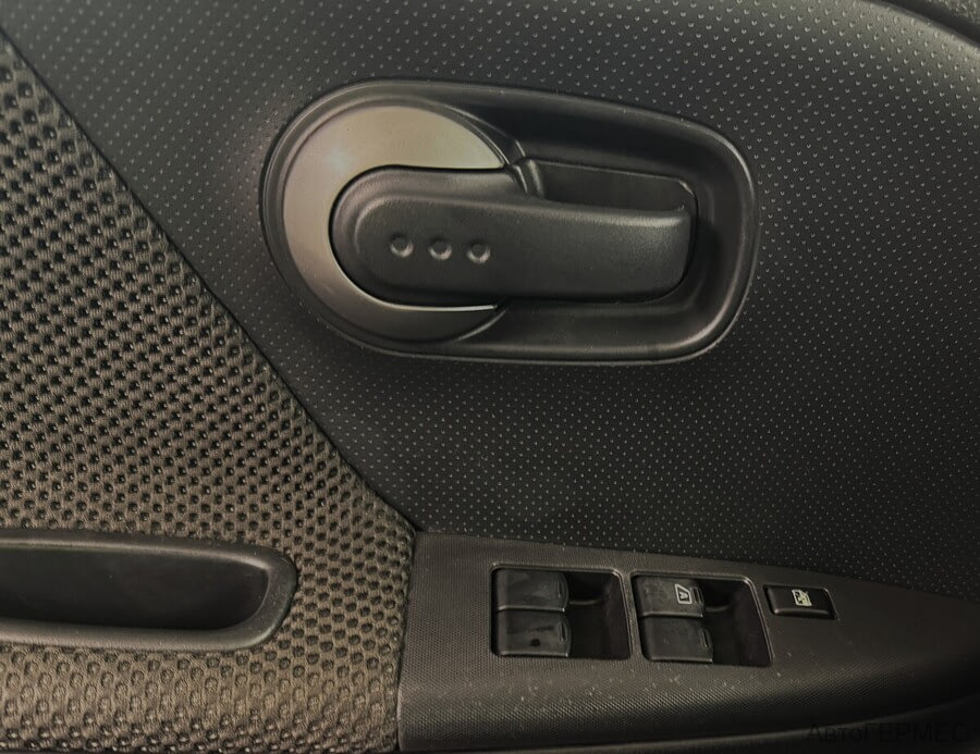 Фото NISSAN Note I с пробегом | №9 Фото NISSAN Note I с пробегом | №9