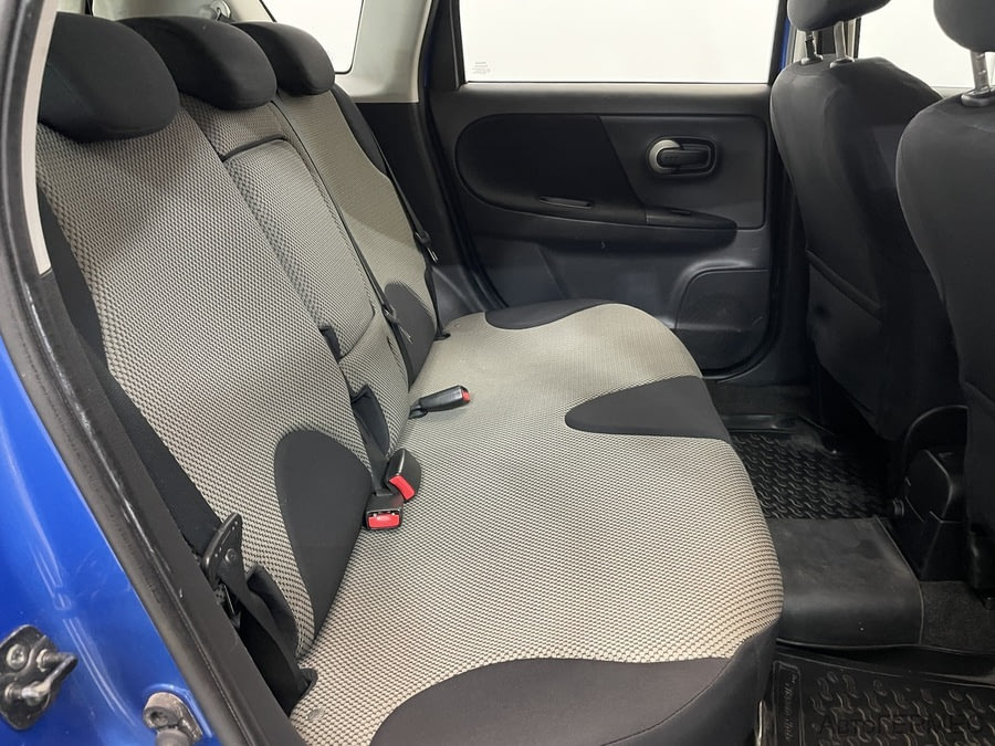 Фото NISSAN Note I Рестайлинг с пробегом | №13 Фото NISSAN Note I Рестайлинг с пробегом | №13