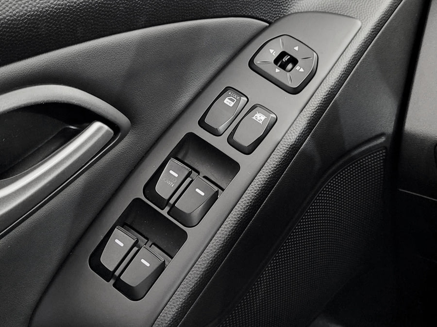 Фото HYUNDAI ix35 I с пробегом | №10