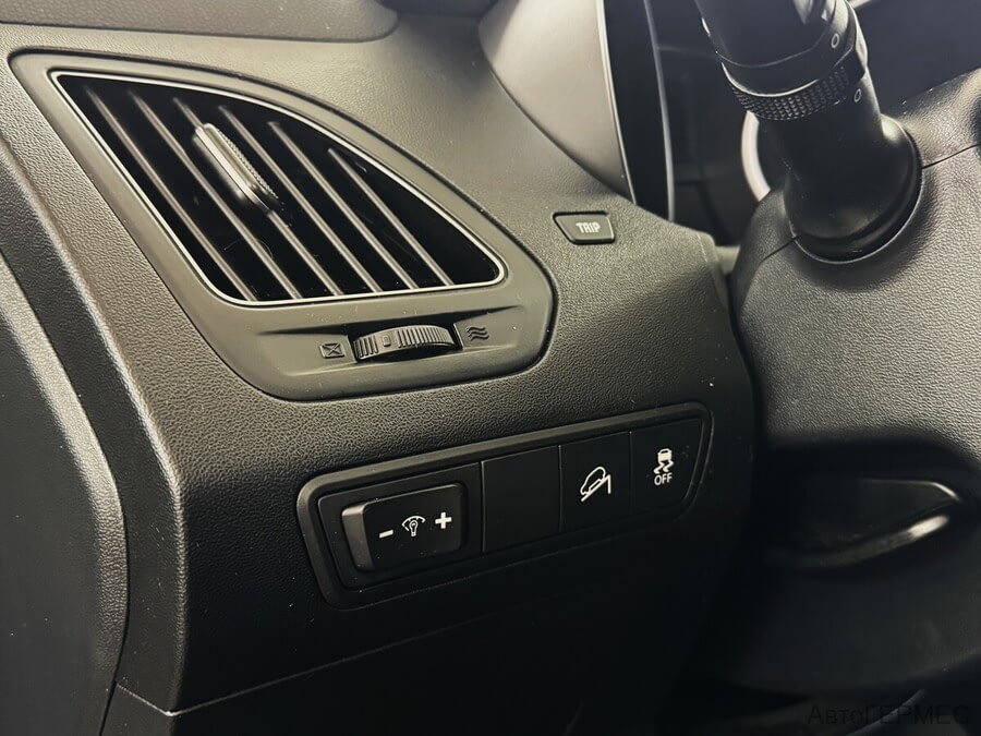 Фото HYUNDAI ix35 I с пробегом | №9