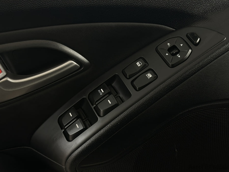 Фото HYUNDAI ix35 I с пробегом | №8