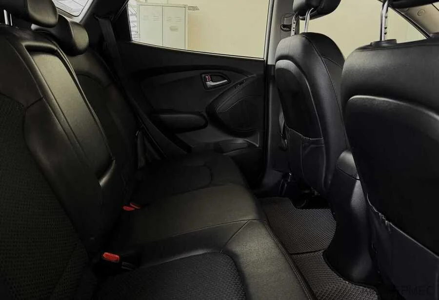 Фото HYUNDAI ix35 I Рестайлинг с пробегом | №12 Фото HYUNDAI ix35 I Рестайлинг с пробегом | №12