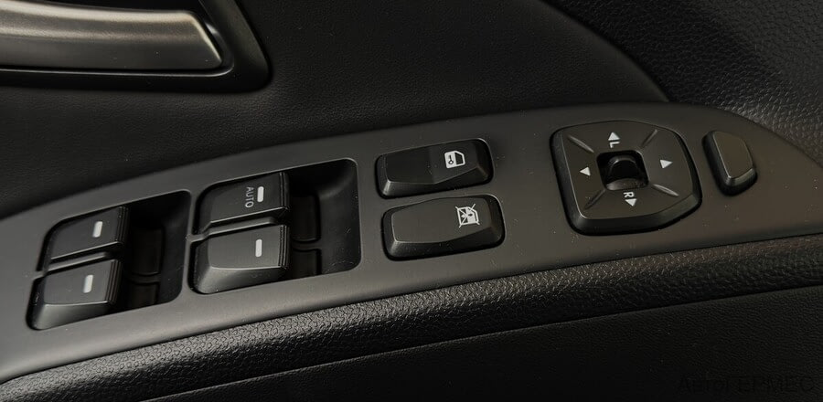 Фото HYUNDAI ix35 I Рестайлинг с пробегом | №9 Фото HYUNDAI ix35 I Рестайлинг с пробегом | №9