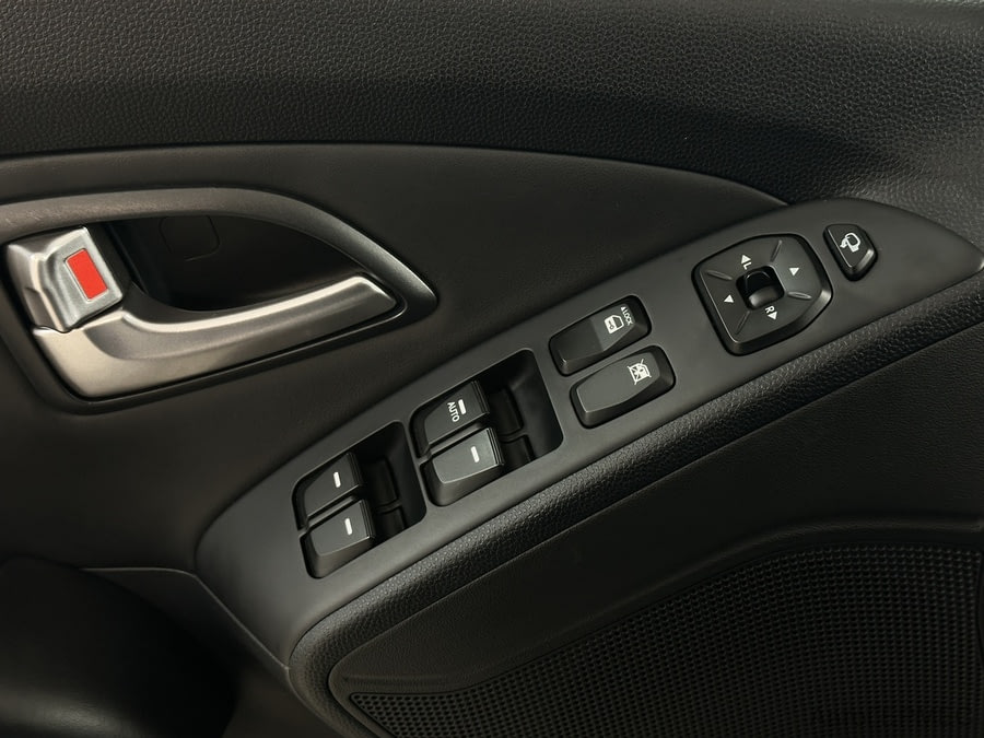 Фото HYUNDAI ix35 I с пробегом | №8