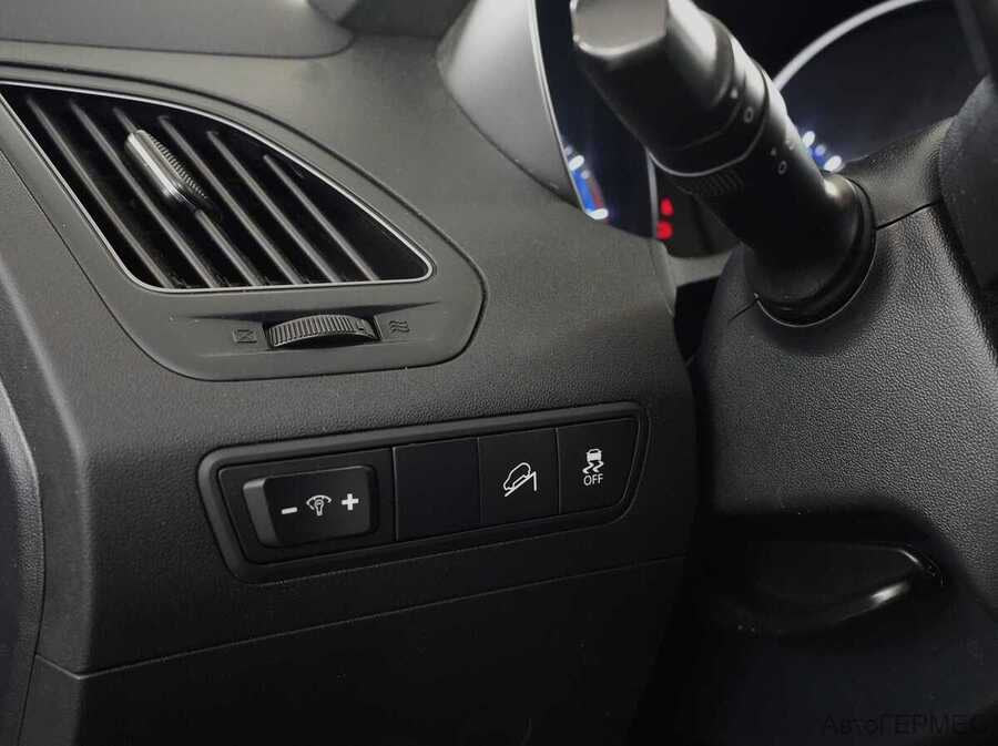 Фото HYUNDAI ix35 I Рестайлинг с пробегом | №9