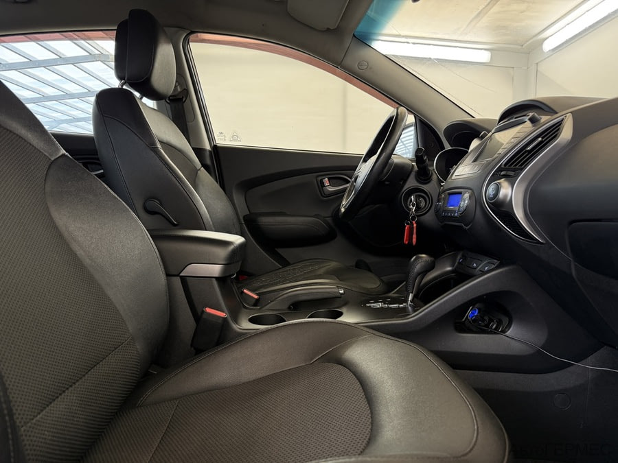 Фото HYUNDAI ix35 I Рестайлинг с пробегом | №12 Фото HYUNDAI ix35 I Рестайлинг с пробегом | №12