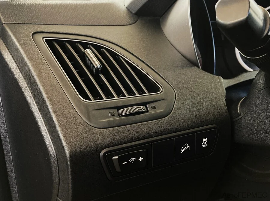 Фото HYUNDAI ix35 I Рестайлинг с пробегом | №9 Фото HYUNDAI ix35 I Рестайлинг с пробегом | №9