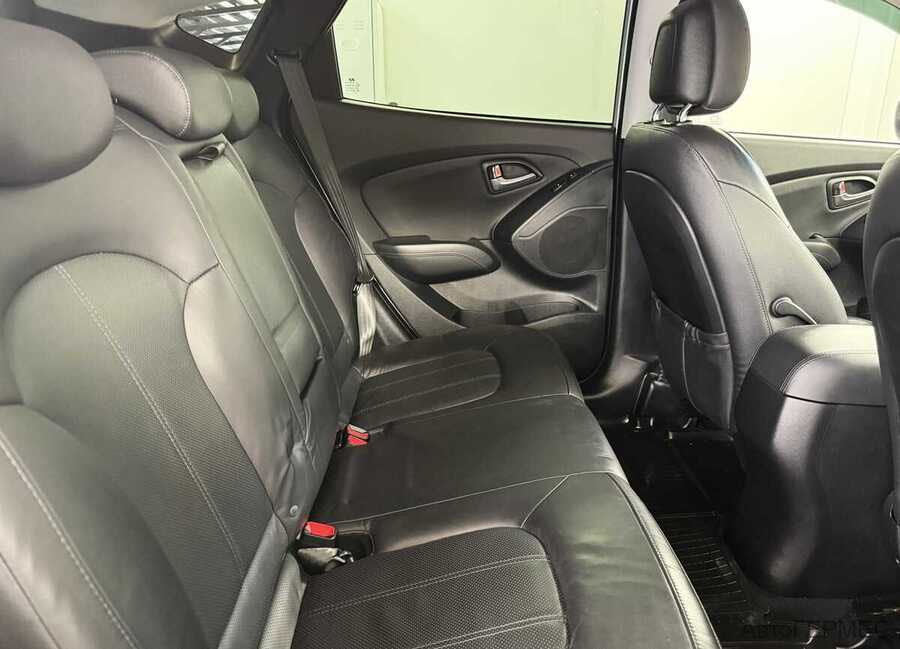 Фото HYUNDAI ix35 I Рестайлинг с пробегом | №15