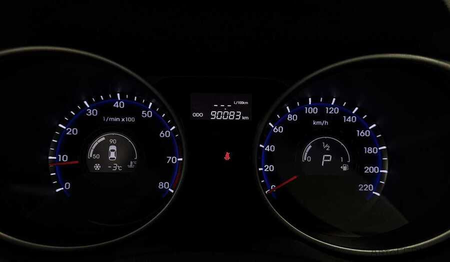 Фото HYUNDAI ix35 I Рестайлинг с пробегом | №6