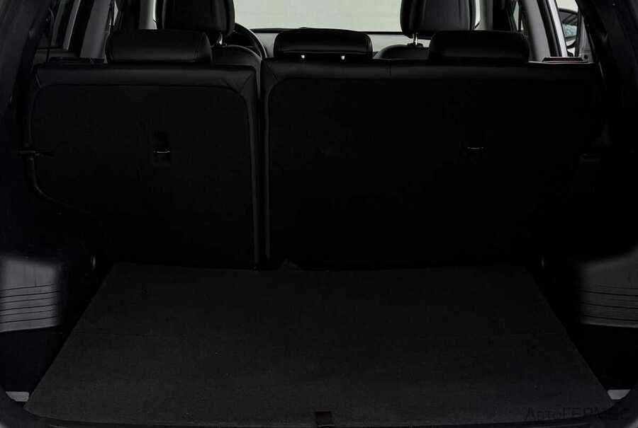 Фото HYUNDAI ix35 I Рестайлинг с пробегом | №16