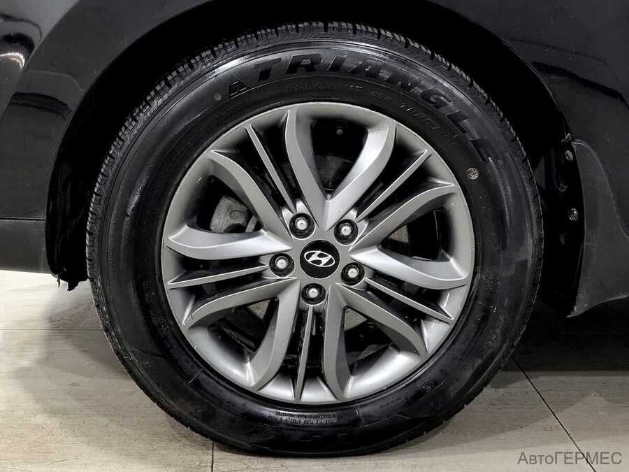 Фото HYUNDAI ix35 I Рестайлинг с пробегом | №15