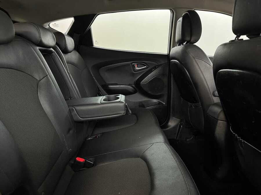 Фото HYUNDAI ix35 I Рестайлинг с пробегом | №11
