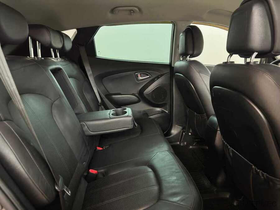 Фото HYUNDAI ix35 I Рестайлинг с пробегом | №12