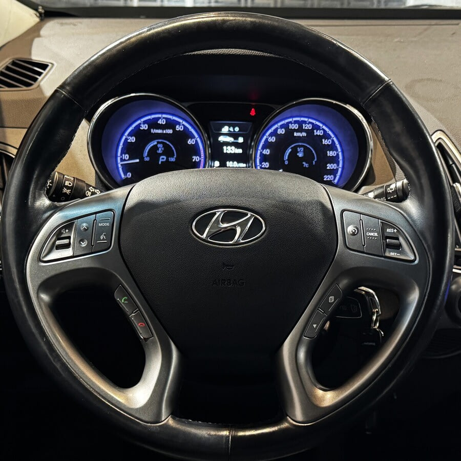 Фото HYUNDAI ix35 I Рестайлинг с пробегом | №7