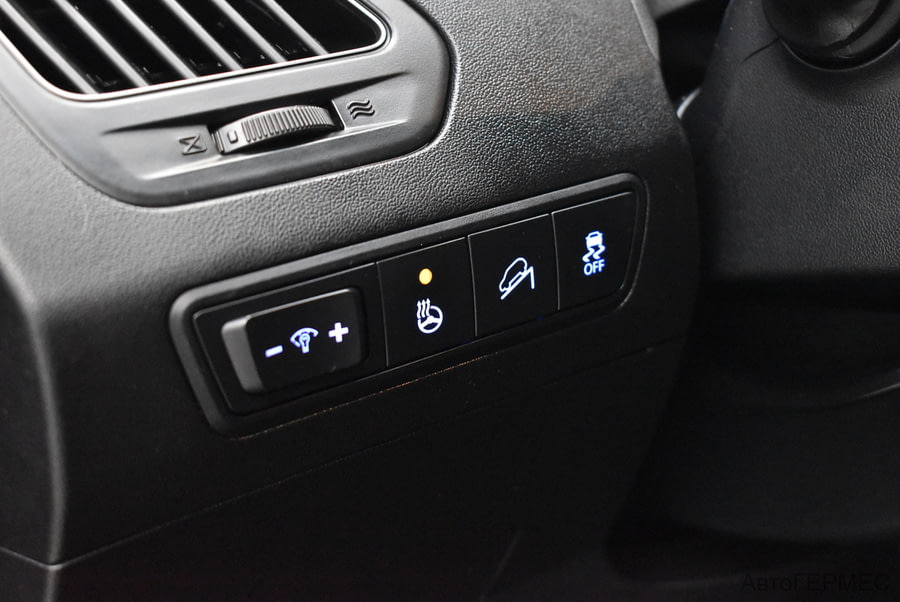 Фото HYUNDAI ix35 I Рестайлинг с пробегом | №10