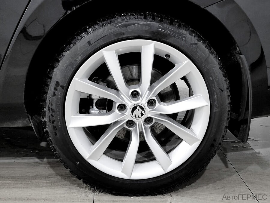 Фото SKODA Superb III с пробегом | №15 Фото SKODA Superb III с пробегом | №15