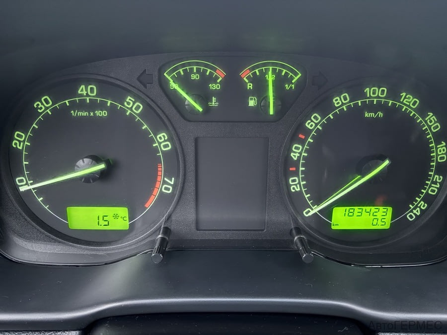 Фото SKODA Octavia I Рестайлинг с пробегом | №6 Фото SKODA Octavia I Рестайлинг с пробегом | №6