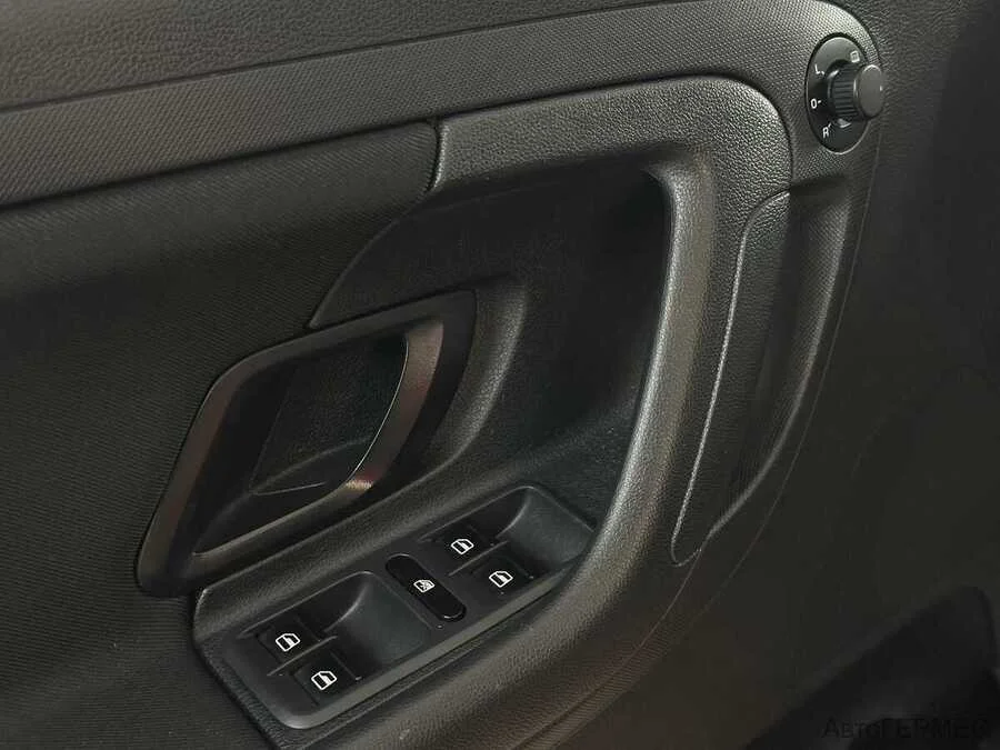 Фото SKODA Fabia II Рестайлинг с пробегом | №9